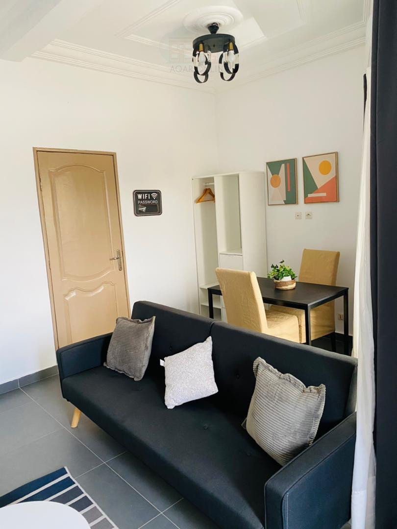Studio meublé très joli et moderne au Plateau 30.000Fcfa /journée. Diwaan Immo